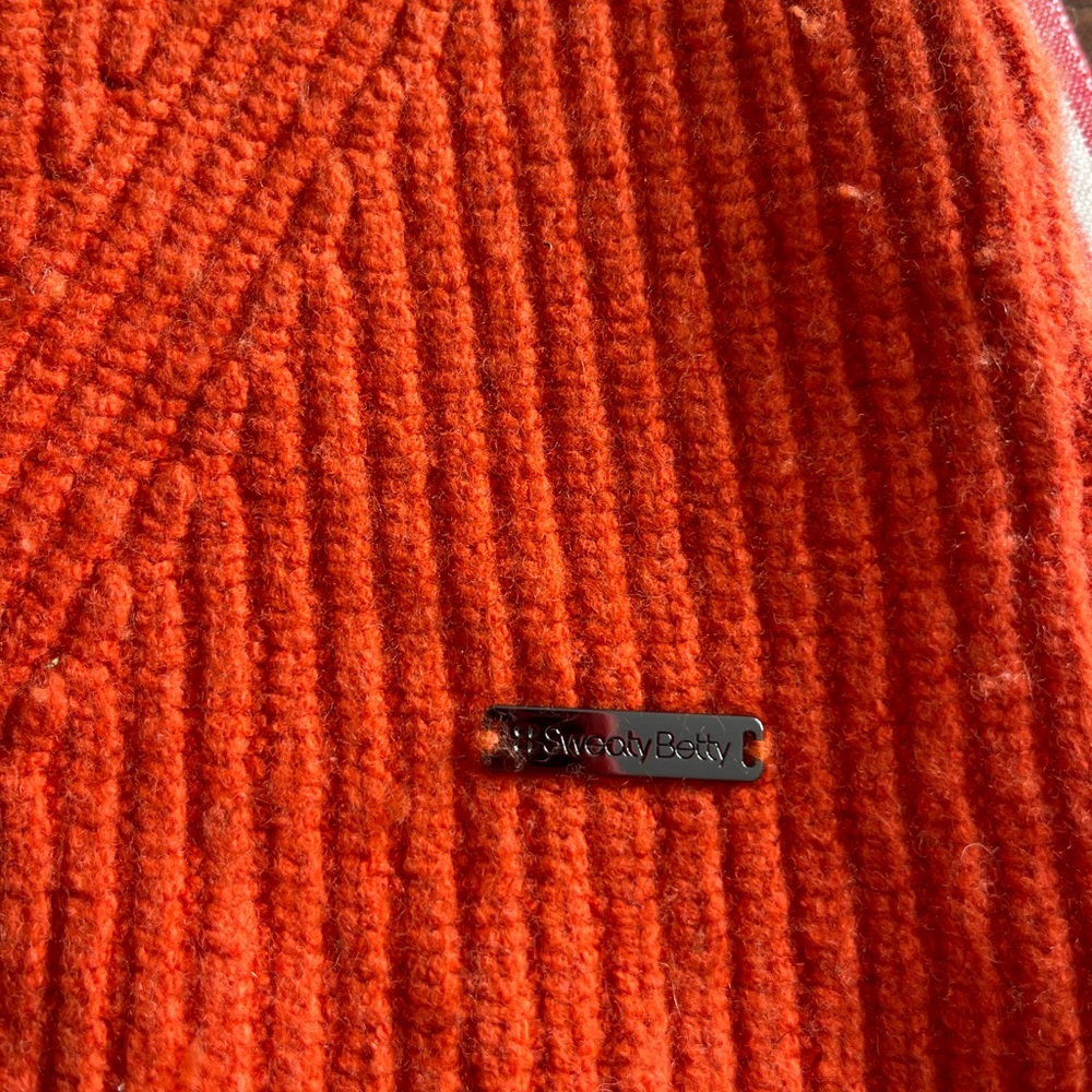 Sweaty Betty | Balloon Sleeve Heavy Wool Sweater - Picture 11 of 13